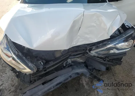 2017 Nissan Sentra S z USA, uszkodzony, nr VIN 3N1AB7AP3HY403879